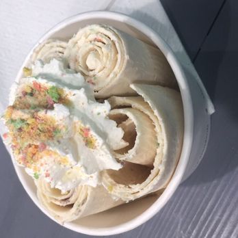 Sweet Tooth Rolled Ice Cream - Earl grey tea and breakfast - Desserts Near Me - Calgary, Alberta Sweet Tooth Rolled Ice Cream - Earl grey tea and breakfast - Desserts Near Me - Calgary, Alberta