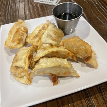 Me Con Bistro - Fried wonton - Chinese Near Me - Austin, Texas Me Con Bistro - Fried wonton - Chinese Near Me - Austin, Texas