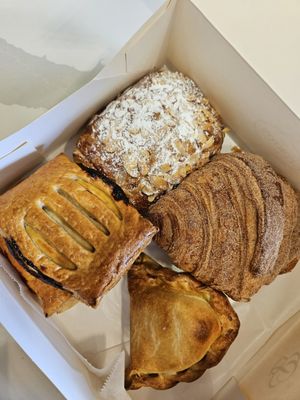 Porto's Bakery and Cafe by null