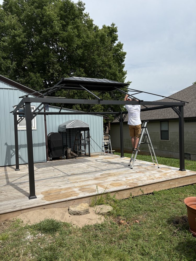 Slide of G & R Handyman Services