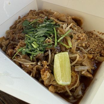 Somtum Thai - Thai Near Me - Klamath Falls, Oregon