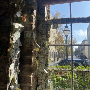 The Griffon - Pretty neighborhood - Pubs Near Me - Charleston, South Carolina