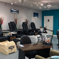 Artistic Elements Salon - Newly renovated nail and pedicure studio.