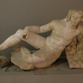 Efes Müzesi - Museums Near Me - İzmir, 35