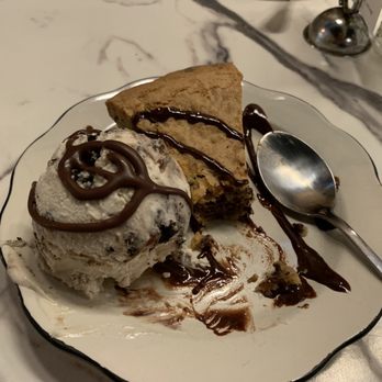 Lulu's Chocolate Bar - Warm chocolate chip cookie with cookies and cream ice cream - Desserts Near Me - Savannah, Georgia Lulu's Chocolate Bar - Warm chocolate chip cookie with cookies and cream ice cream - Desserts Near Me - Savannah, Georgia