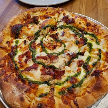 Pegasus Pizza - Herb Chicken - Pizza Near Me - Dallas, Texas