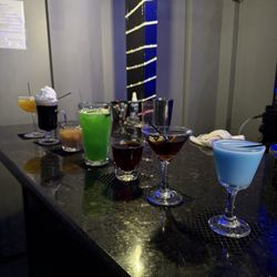 Nashville Bartending School - A drink from every chapter