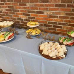 Manderfields Home Bakery - Cookie bar