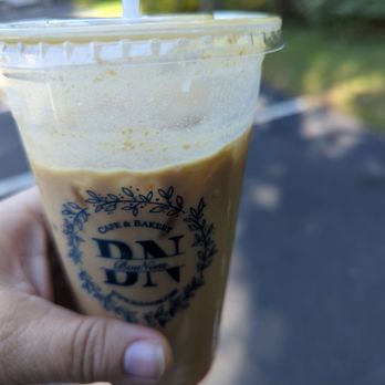 BouNom Café & Bakery - Homemade Caramel Iced Latte - Coffee & Tea Near Me - Avon, Connecticut