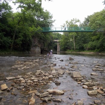 Kankakee River State Park - Playin around in Rock Creek - Parks Near Me - Bourbonnais, Illinois