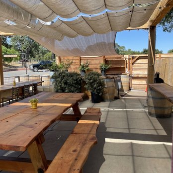 HOOK’d Bar and Grill - Breakfast & Brunch Near Me - Santa Barbara, California HOOK’d Bar and Grill - Breakfast & Brunch Near Me - Santa Barbara, California