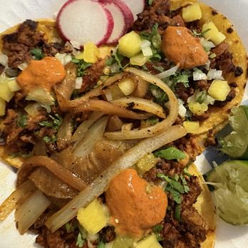Andrews Surf and Turf - Al pastor tacos! - Food Trucks Near Me - Bakersfield, California