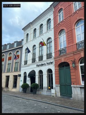 Flanders Hotel by null
