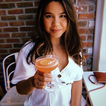 The Vandal - the lighting is great lol - Wine Bars Near Me - Pittsburgh, Pennsylvania