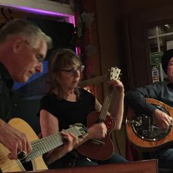 Wind Rose Cellars - LIve Music Every Friday and Saturday night 7-9pm