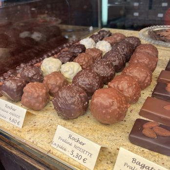 Roy Chocolatier - Next time but these Rocher balls look great!! - Chocolatiers & Shops Near Me - Paris, 75