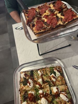 DropTop Pizza by null