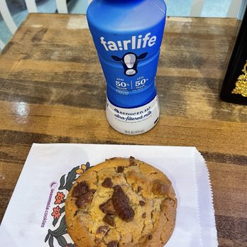 Insomnia Cookies - Peanut Butter Chip - Desserts Near Me - Tampa, Florida Insomnia Cookies - Peanut Butter Chip - Desserts Near Me - Tampa, Florida