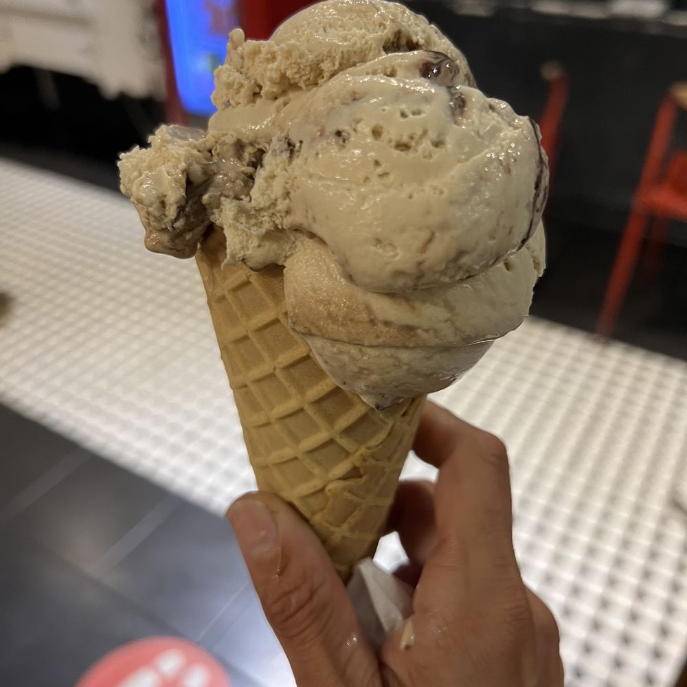 Coffee fudge - no sugar added and low fat ice cream Coffee fudge - no sugar added and low fat ice cream