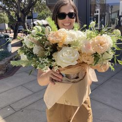 Burst + Bloom - This is what they provided with a pink ribbon! My daughter is 115 lbs  as you can see looks nothing like what we wanted!