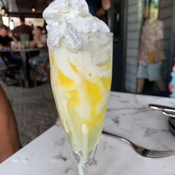 Doc & Bubbas - Limoncello dessert