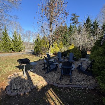 4 Seasons Landscapes - Leaf Removal - Landscaping Near Me 4 Seasons Landscapes - Leaf Removal - Landscaping Near Me