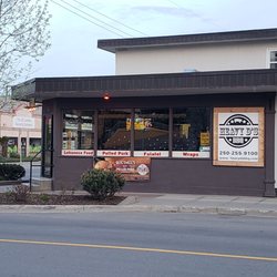 Heavy D's BBQ - Outside