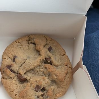 Crumbl - Concord - Chocolate chip cookie - Bakeries Near Me - Concord, California Crumbl - Concord - Chocolate chip cookie - Bakeries Near Me - Concord, California