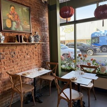 Star Leaf - Seating - Tea Rooms Near Me - Orange, California