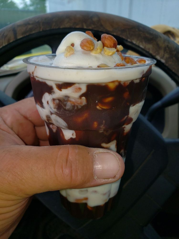 Food from Dairy Queen Grill & Chill