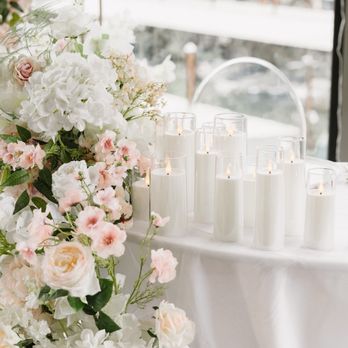 Urban Glam Events - Sweetheart table - Florists Near Me - Ridgefield, Washington Urban Glam Events - Sweetheart table - Florists Near Me - Ridgefield, Washington