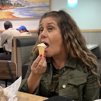 Habit Burger & Grill - Friends eating the best ice cream - Burgers Near Me - Diamond Bar, California