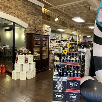 Kroger Wine And Spirits - the inside of a store - Beer, Wine & Spirits Near Me - Prospect, Kentucky