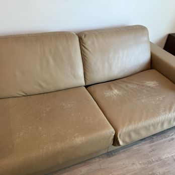 Costa Hollywood Beach Hotel - Worn out couch - Resorts Near Me - Hollywood, Florida Costa Hollywood Beach Hotel - Worn out couch - Resorts Near Me - Hollywood, Florida