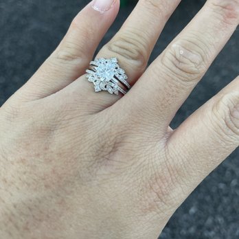 Kay Jewelers - Don't mind my dry hands and unpolished fingernails lol but I went in to get my ring cleaned and polished at Kay and was very pleased. - Jewelry Repair Near Me - Riverside, California Kay Jewelers - Don't mind my dry hands and unpolished fingernails lol but I went in to get my ring cleaned and polished at Kay and was very pleased. - Jewelry Repair Near Me - Riverside, California