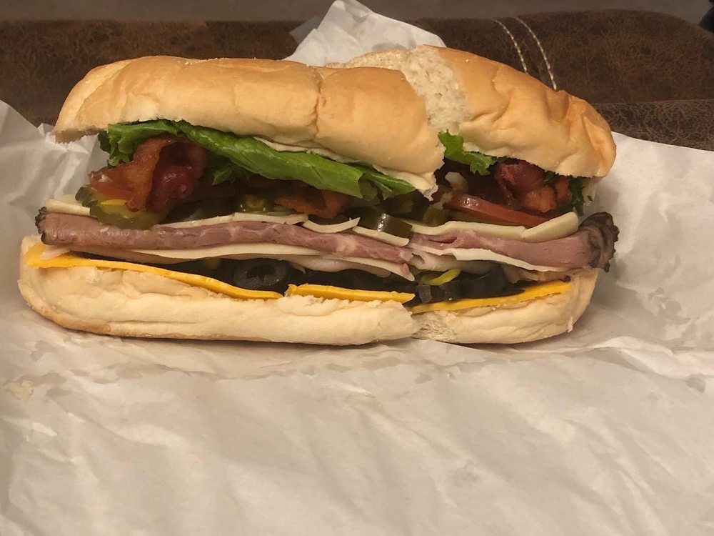 CANYON ROAD GAS AND DELI MART Updated October 2024 18 Reviews