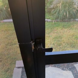 Screen door
