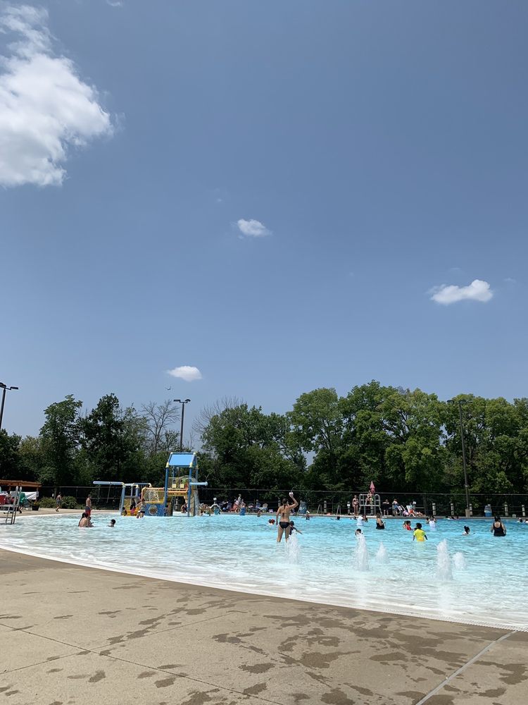 WHEALAN POOL AQUATIC CENTER 29 Photos & 42 Reviews 6200 W Devon Ave