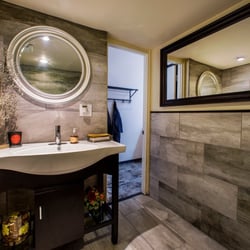 A Salon of Studio City
