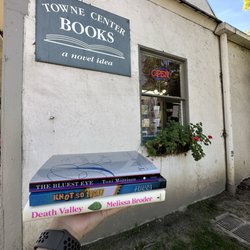 Towne Center Books