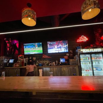 Drink Wisconsinbly Pub - Bar area - Pubs Near Me - Milwaukee, Wisconsin