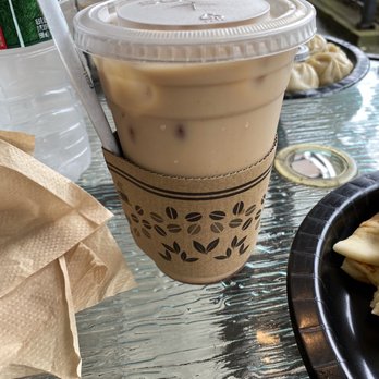 Public Cafe - Iced Thai Tea - Coffee & Tea Near Me - Chatham, Massachusetts