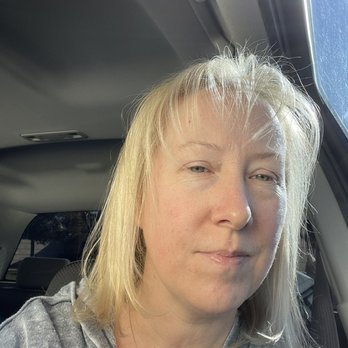 Posare Salon - Got my hair back into shape and loving it - Hair Salons Near Me - Las Vegas, Nevada Posare Salon - Got my hair back into shape and loving it - Hair Salons Near Me - Las Vegas, Nevada