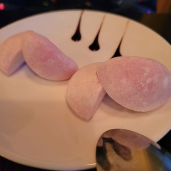 Good Hope Dumpling & Ramen House - Strawberry mochi ice cream - Asian Fusion Near Me - Norwalk, Connecticut Good Hope Dumpling & Ramen House - Strawberry mochi ice cream - Asian Fusion Near Me - Norwalk, Connecticut