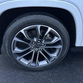 Salty Mountain Auto Detail - Wagoneer Wheel and Tire Shined - Auto Detailing Near Me Salty Mountain Auto Detail - Wagoneer Wheel and Tire Shined - Auto Detailing Near Me