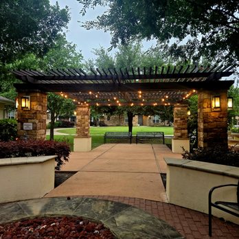 Reserve At Village Creek - Fire Pit area - Apartments Near Me - Burleson, Texas Reserve At Village Creek - Fire Pit area - Apartments Near Me - Burleson, Texas