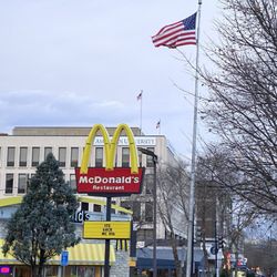 McDonald's - Flag at full staff instead of half staff to honor passing of former President Jimmy Carter