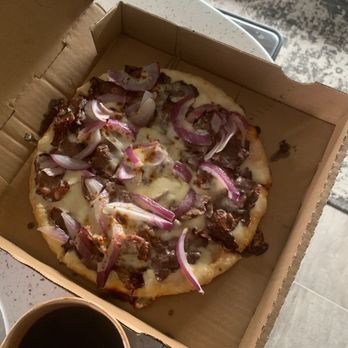 Gracie's Place - French Dip Flatbread Pizza w/ Au-Jus - Coffee & Tea Near Me - Sultan, Washington Gracie's Place - French Dip Flatbread Pizza w/ Au-Jus - Coffee & Tea Near Me - Sultan, Washington