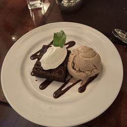 The Glass Onion - Brownie Sundae w Coffee Ice Cream