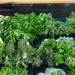 Roth's Fresh Markets - McMinnville - Herbs